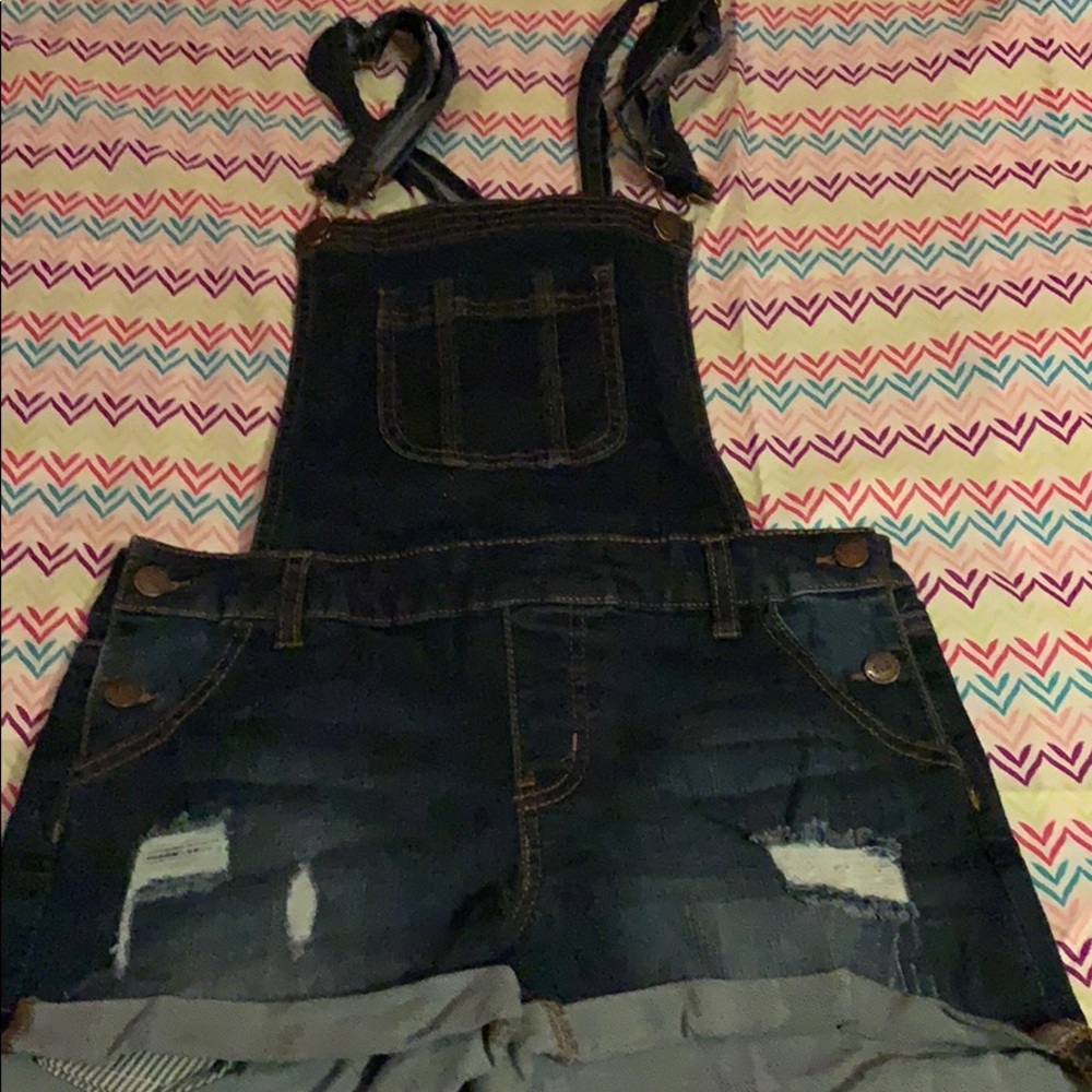 Medium Wash Overalls💙!